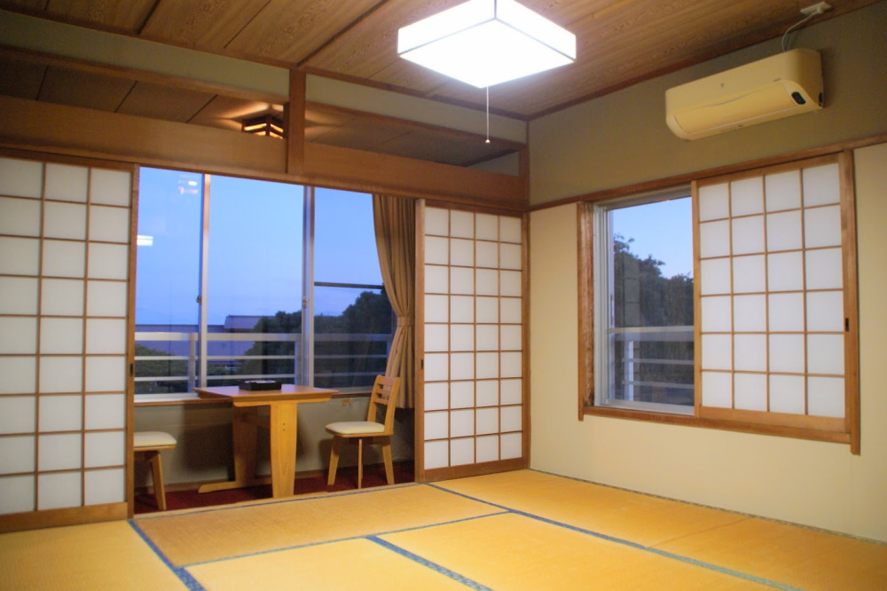 201号室　伊勢海老