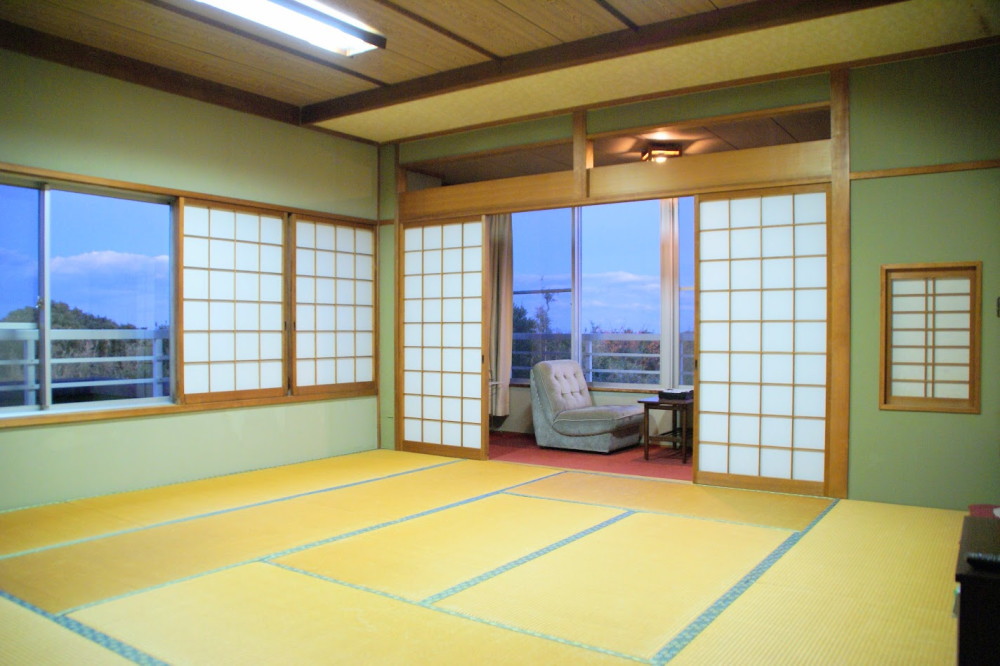 206号室　鯨（くじら）